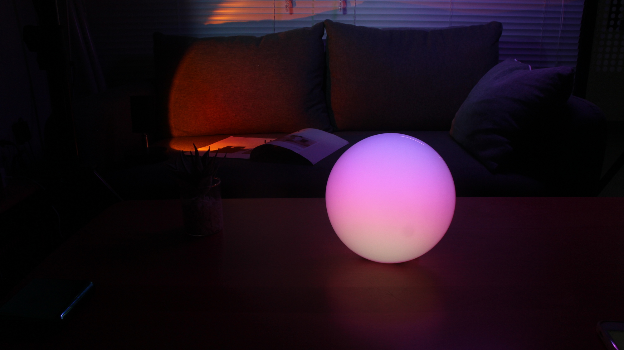 dekala smart lamp, color changing light, dekala prismatic